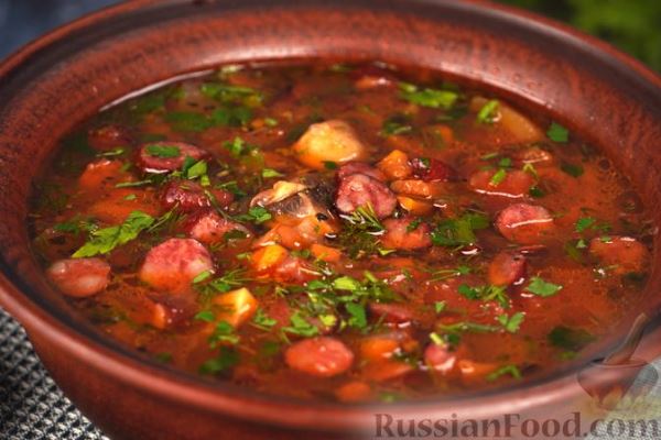 Грибной суп с гречкой и охотничьими колбасками