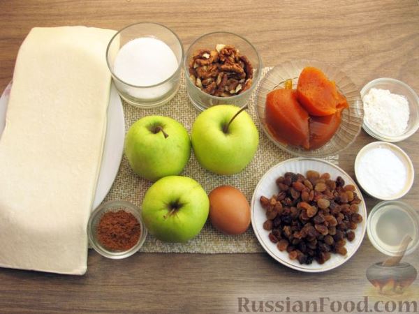 Слоёные рулетики с яблоками, джемом, изюмом и орехами