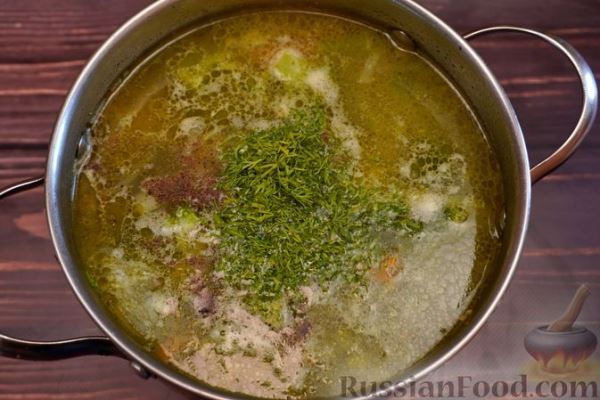 Овощной суп с брокколи, рисом и стручковой фасолью