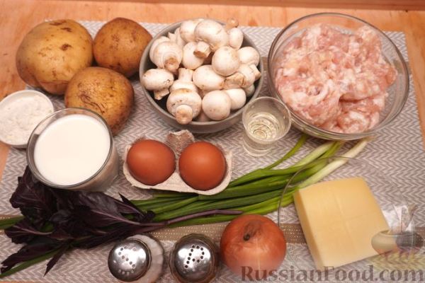 Картофель, запечённый с фаршем, грибами и сыром