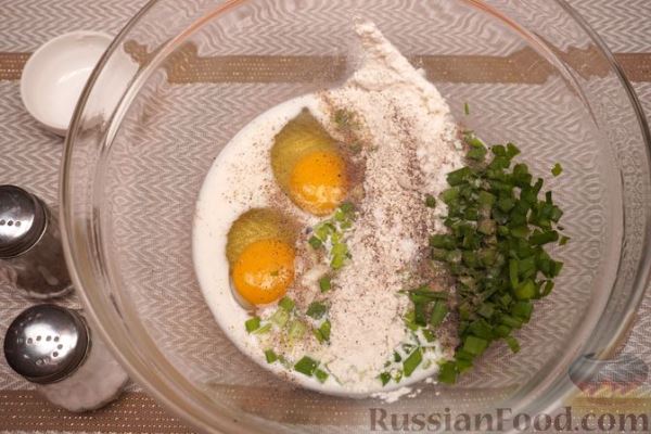 Картофель, запечённый с фаршем, грибами и сыром